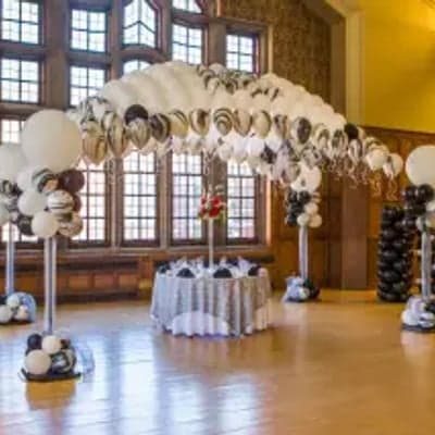 High Expectations Balloons & Event Decor