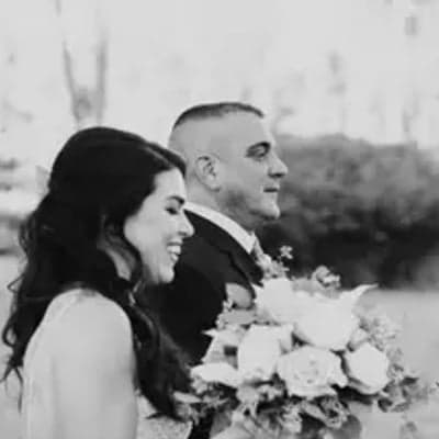 Moles Flower and Gift Shop